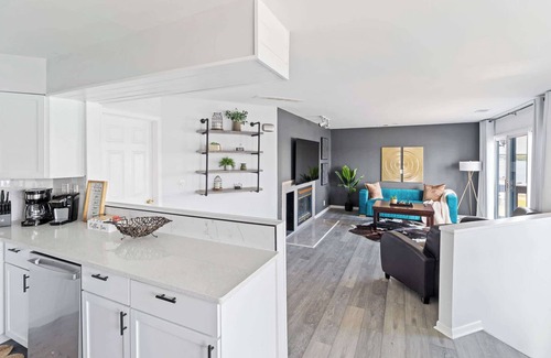 Utica Casa | Relax in our River Home! Hot Tub, Sauna & Game Rm
