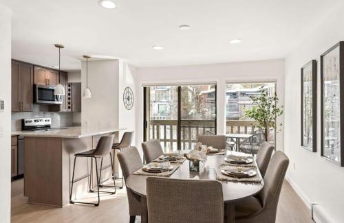 Aspen Casa | Renovated Riverfront 3 BR, 2 BA with Pool - Walk to Town!