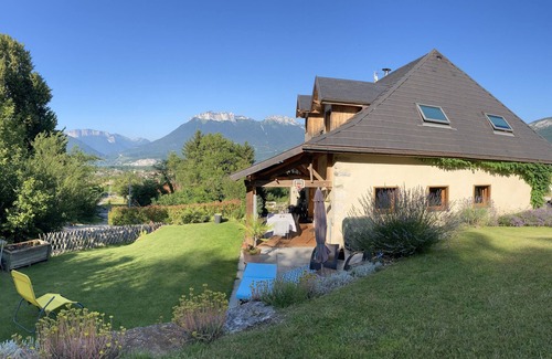 Saint-Jorioz Villa | Renovated Savoyard farmhouse with outdoor SPA
