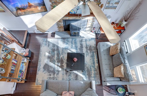Bushkill Chalet De Esquí | ¡NUEVO! Precioso Chalet moderno recientemente renovado!