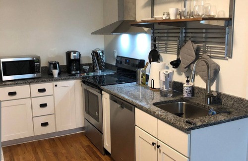 East Durham Apartamento | Renovated Space Close to Downtown - A
