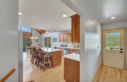 West Valley Casa | Renovated & Spacious Home, Wood Fireplace, Hot Tub