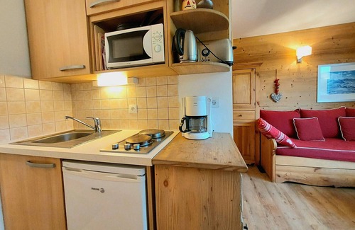 Plagne Villages Apartamento | Estudio-cabina renovado, balcón sur, en el centro, a pie de pistas y comercios en Plagne Villages