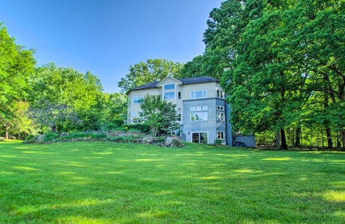 Crozet Apartamento | Renovated Studio on 5 Acres - Near Vineyards!