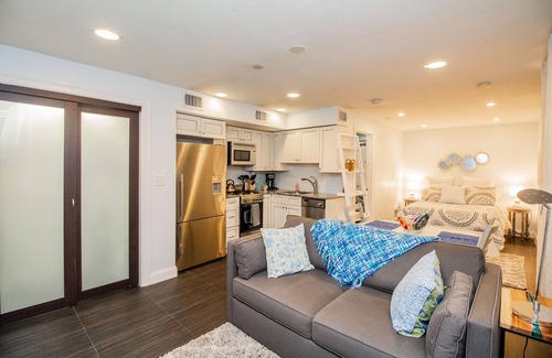 Beacon Hill Apartamento | Renovated Studio, steps to MGH, Suffolk, Sleeps 4