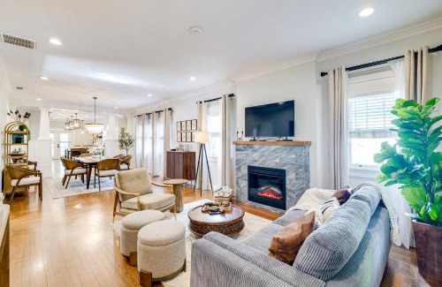 Lakeland Casa | Renovated, Stylish Retreat with Patio in Lakeland!