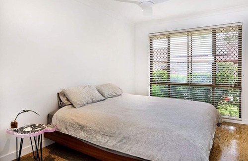 Benowa Casa | Renovated townhouse 1 bedroom