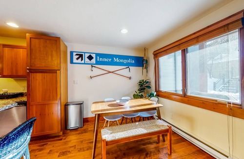 Eagle-Vail Casa | Renovated townhouse near downtown Avon & trails w/decks, washer/dryer, free WiFi