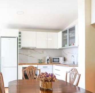Santa Maria Maior Villa | Renovated Traditional House w 3BR & Outdoor Space