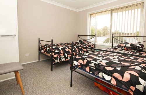 North Haven Apartamento | Unidad renovada cerca del río, playa y cafetería.
