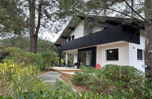 Le Canon Casa | Renovated villa at Le Canon, 5 minutes from the lake and 10 minutes from the ocean