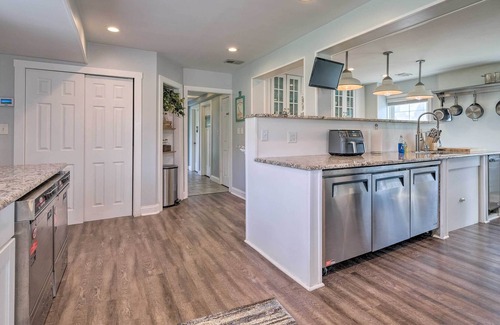Deale Casa | Renovated Waterfront Estate w/ Dock & Views!