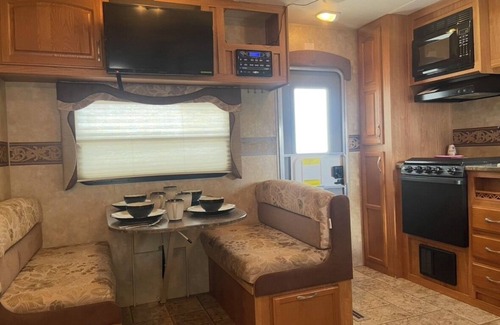 Van Buren Casa | Rent A Camp - Choose your campground and we set up for you