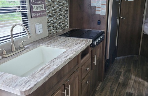 Bay Lake Casa | Rent a great camper at Fort Wilderness,delivery included! Campsite not included.