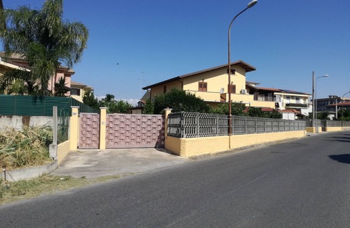 Marina di Davoli Casa | Alquile una casa de vacaciones incluso por períodos cortos