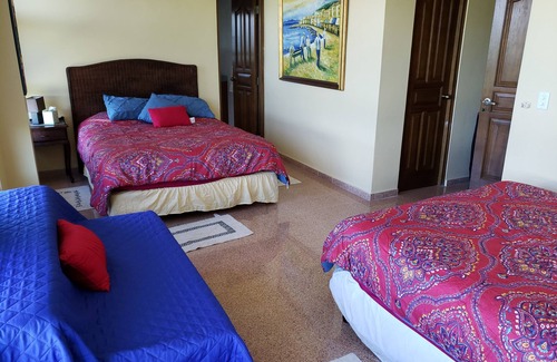 Tumba Vieja Cama Y Desayuno | Alquile una habitación en una mansión privada en la playa de Punta Chame