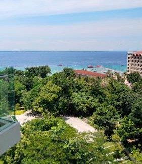 Maribago Apartamento | Rent Homecation at Tambuli Seaside Living