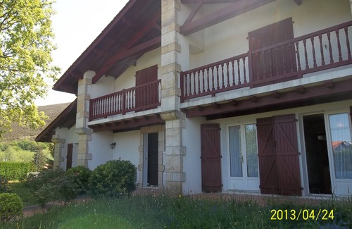 Ascain Chalet De Esquí | Casa de alquiler, cerca del mar y la montaña en la ciudad de Aquitania