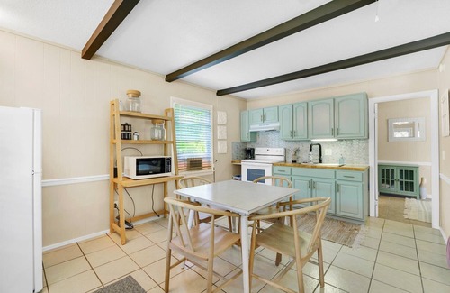 Newland Chalet De Esquí | Rent the *Whole Camp* Sleeps 15!