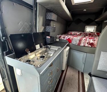 Preze Otro | Rent van Luxury Sprinter
