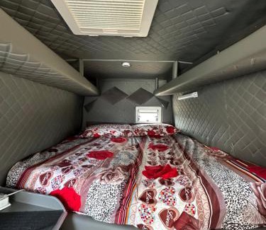 Preze Otro | Rent van Luxury Sprinter