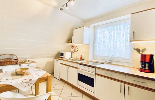 Kirchdorf Apartamento | Alquiler-De Lujo-Baño Privado-Vista al Jardín-Garten-1Schlafzimmer-DG