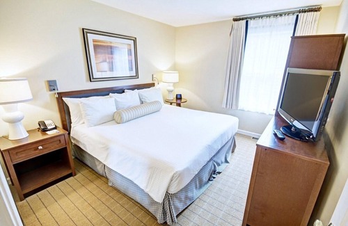 The Point Complejo | Rental Longwharf Resort by Wyndham 2br Pool & Gym