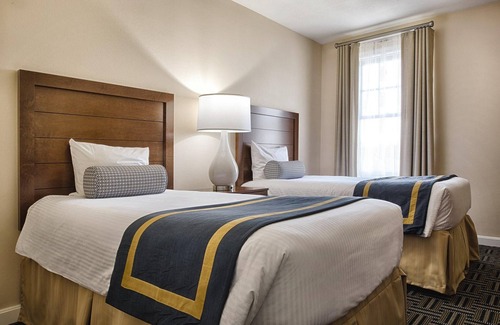 The Point Complejo | Rental Longwharf Resort by Wyndham 2br Pool & Gym