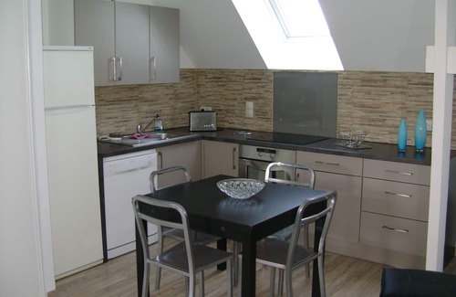 Demouville Apartamento | Alquiler con jardín para 4 personas situado entre CAEN y las playas.