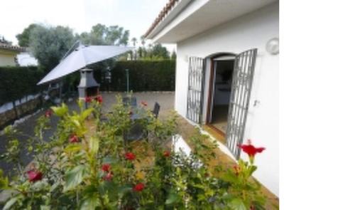 Miami Platja Chalet De Esquí | Rentalmar Casa Horus