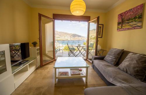 Velilla-Taramay Apartamento | RentitSpain Balcón al Mar en Apartamento Lambda 1