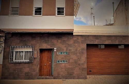Playa Granada Apartamento | RentitSpain Confortable Apartamento con Patio en Motril