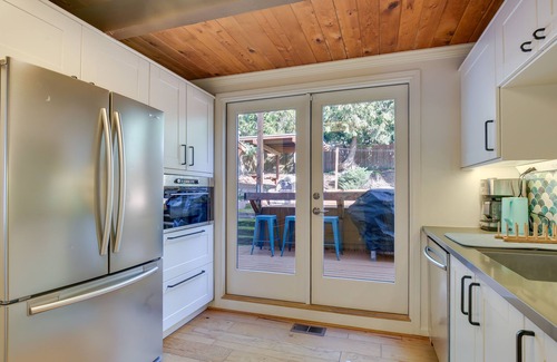 East Renton Highlands Casa | Renton Home w/ Fire Pit & Nearby Lake Access!