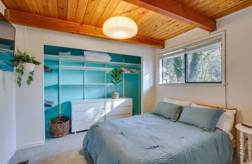 East Renton Highlands Casa | Renton Home w/ Fire Pit & Nearby Lake Access!