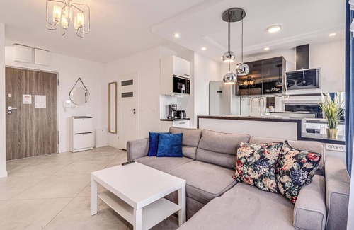Fabryczna Apartamento | RentPlanet - Apartamenty Wełniana