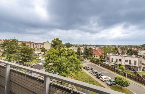 Fabryczna Apartamento | RentPlanet - Apartamenty Wełniana