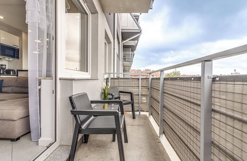 Fabryczna Apartamento | RentPlanet - Apartamenty Wełniana