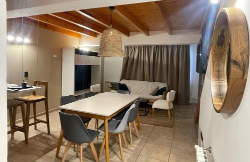 10 de Diciembre Apartamento | RentUp - Cómodo y luminoso dúplex en el corazón de Bariloche