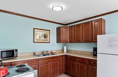 Hot Springs Apartamento | Reopened since Helene! Stay right in the heart of Hot Springs, NC