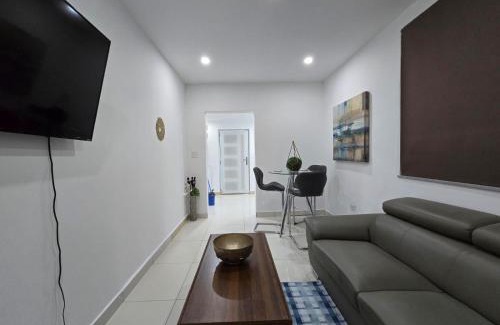 Gobernador Pinero Apartamento | Reparto Metropolitano Apartments I