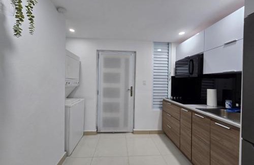 Gobernador Pinero Apartamento | Reparto Metropolitano Apartments I