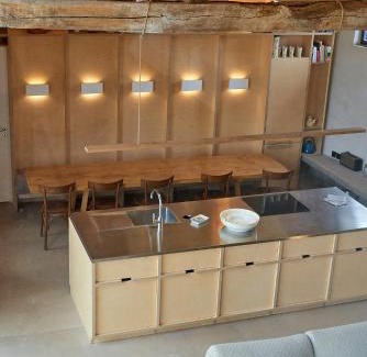 La Gripperie-Saint-Symphorien Casa | Restored Farm Estate Near Atlantic Coast France