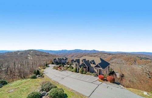 Sugar Mountain Apartamento | Reserve 13B