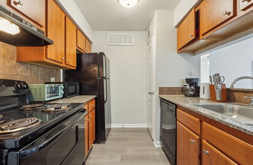 Clodine Apartamento | Reserve at westwood 2300 I Spacious 1 Bed 1 Bath
