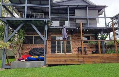 Sanctuary Point Casa | Reserve Waterfront: May-August Stay 3 Nights, Pay 2.