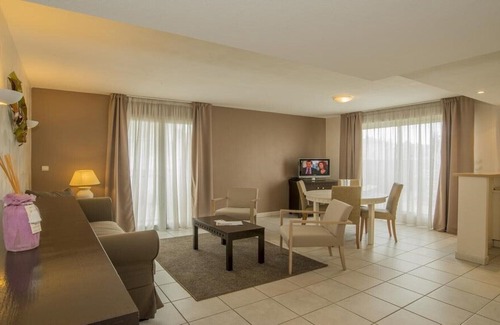 Prado - Republique Apartamento | Reserve your apartment in a **** hotel> Apartment 21