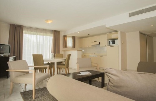 Prado - Republique Apartamento | Reserve your apartment in a **** hotel> Apartment 21