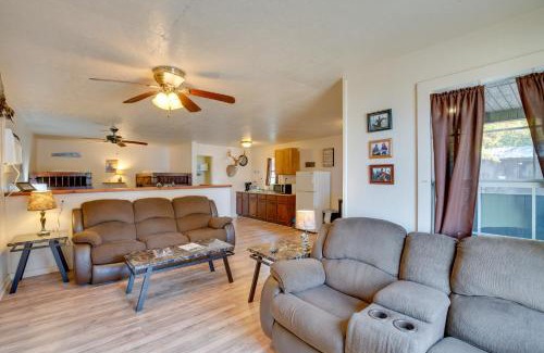 Cayuga Apartamento | Reservoir and Dock Access Pet-Friendly Kerens Cabin
