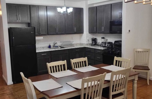 Downtown Baltimore Casa | Reservoir Hill Mansion - Charming 4-bedroom house w/ 3 full bathrooms