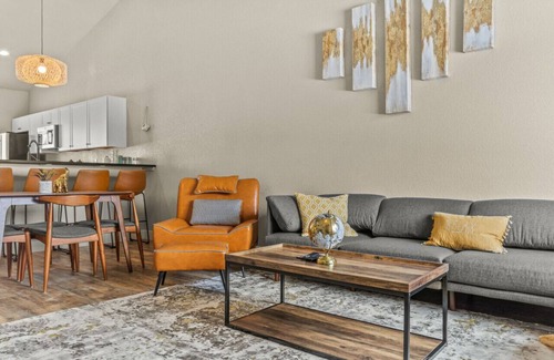 Pueblo West Casa | Reservoir Retreat: Family Friendly Vacation Spot